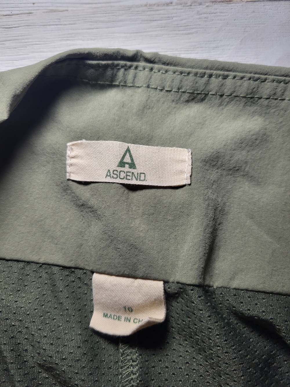 Ascend Skort Olive Green Performance Gorpcore Hiking Bass Pro Sports. - Picture 2 of 8